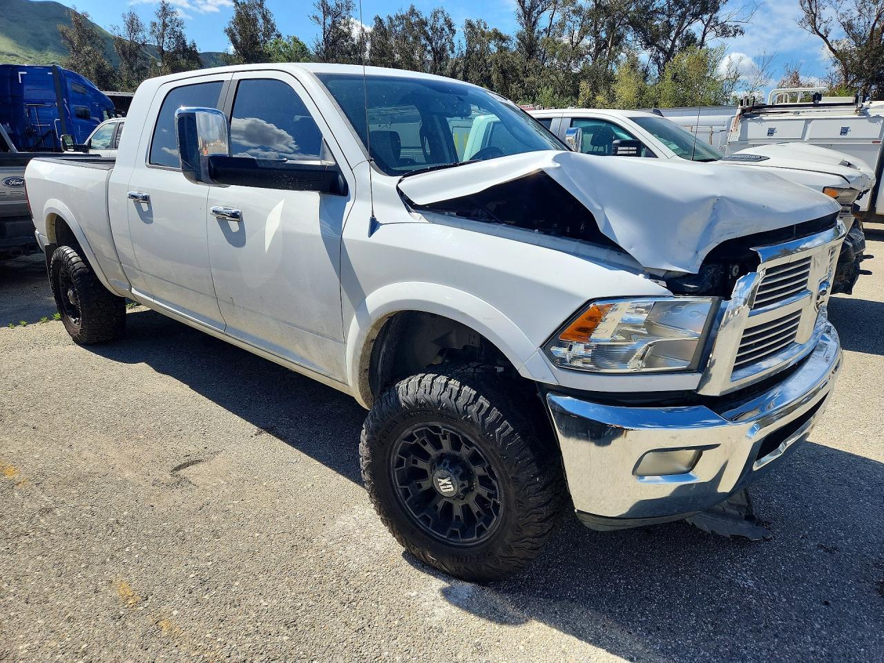 2012 Dodge Ram 3500 Laramie - Image 4