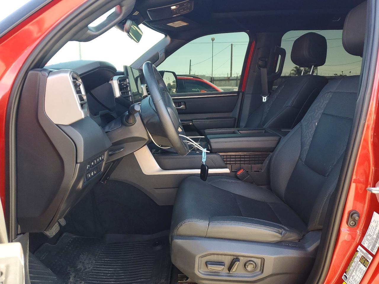 2025 Toyota Tundra Limited - Фото 7