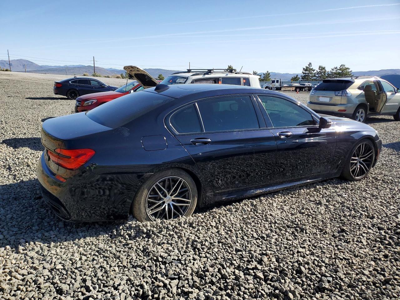 2017 BMW 750 I - Image 3