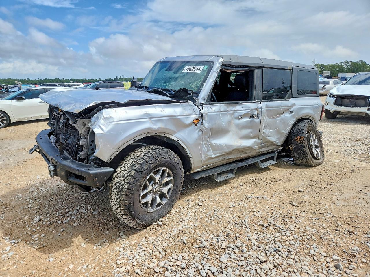 2023 Ford Bronco Base