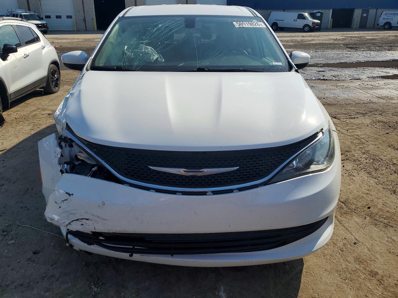 2017 Chrysler Pacifica Touring - Фото 5