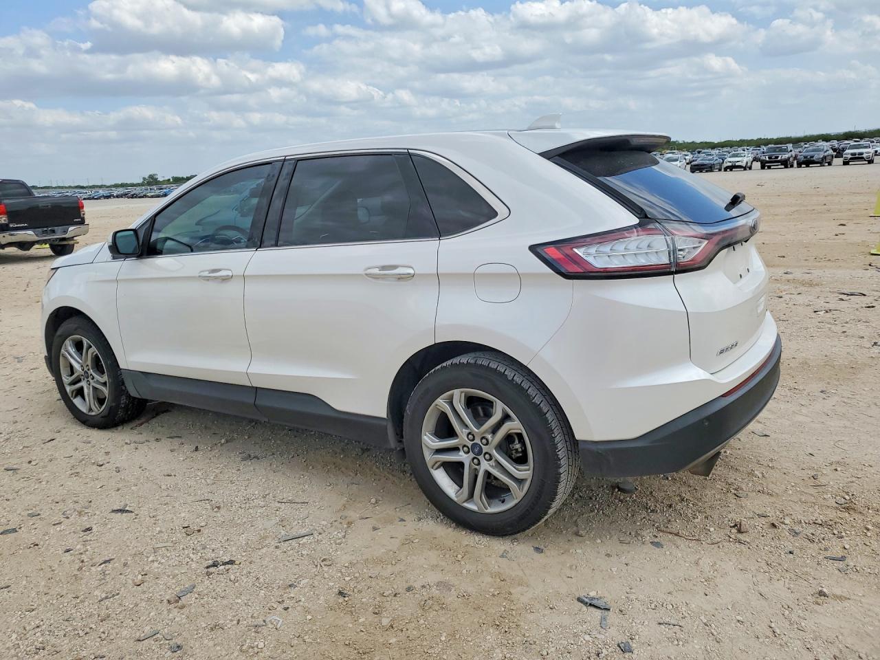 2017 Ford Edge Titanium - Фото 2