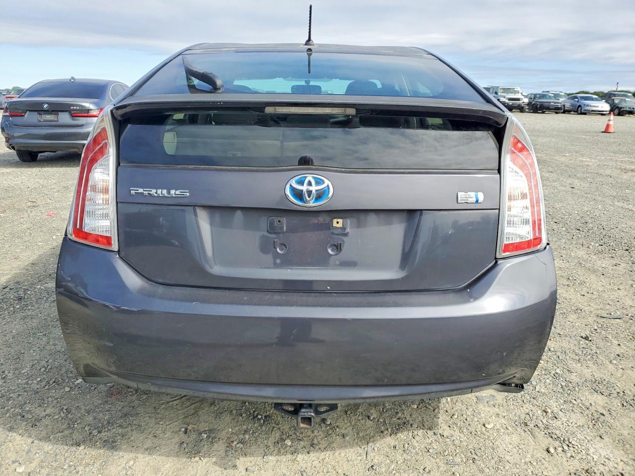 2012 Toyota Prius Two - Фото 6