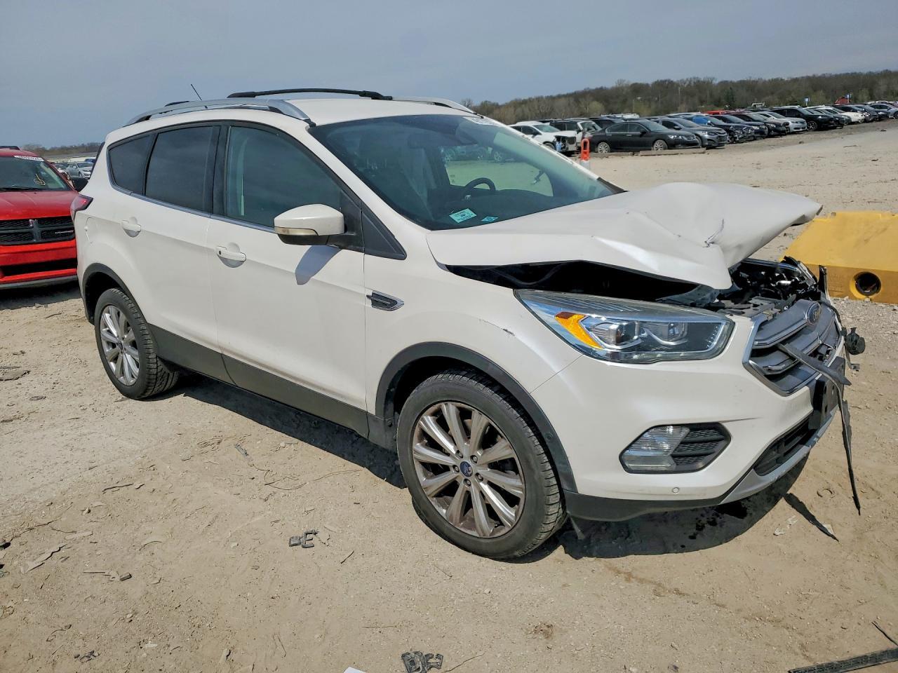 2017 Ford Escape Titanium - Фото 4