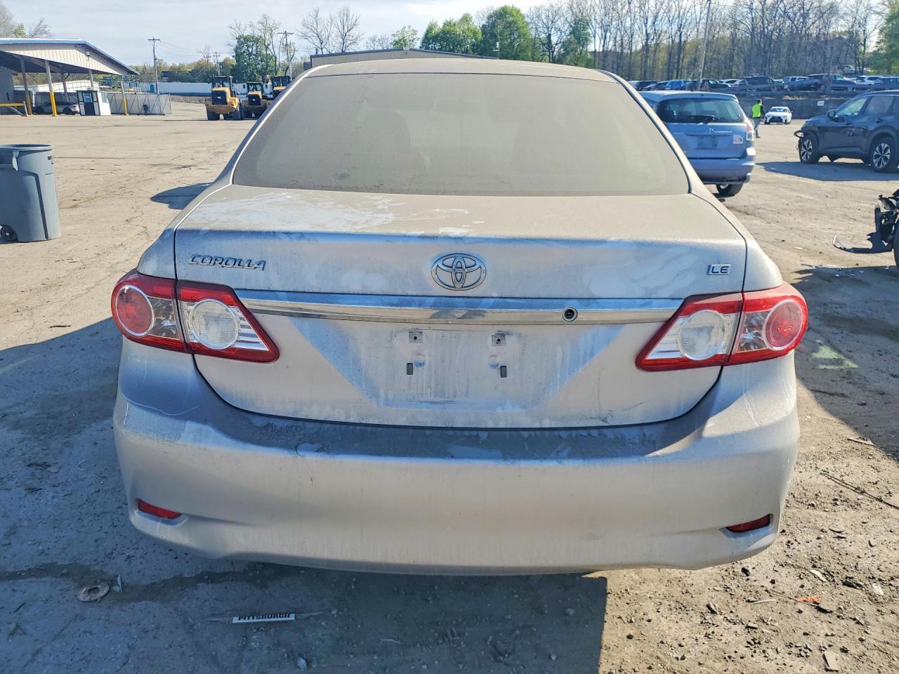 2013 Toyota Corolla Le - Фото 6