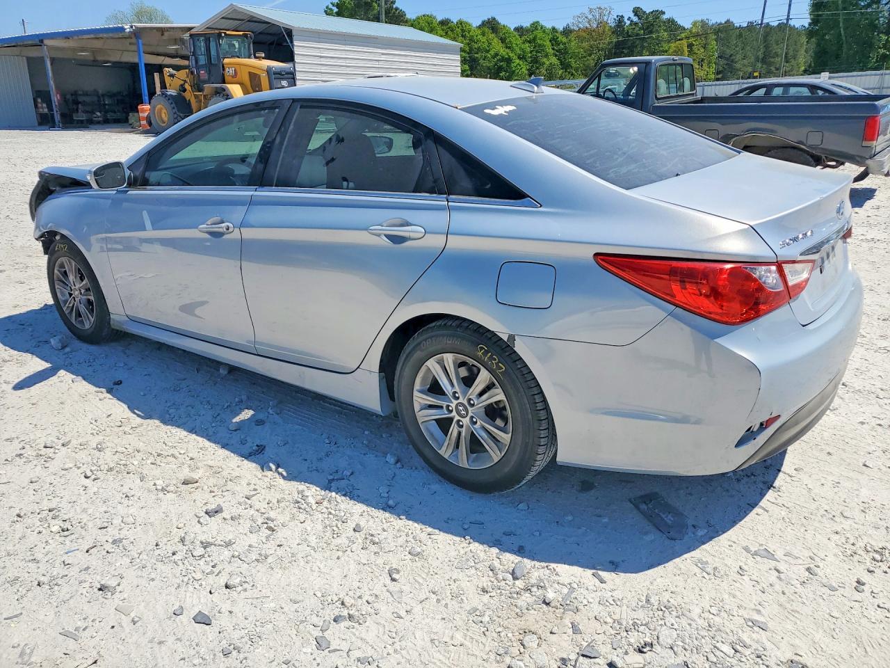 2014 Hyundai Sonata Gls - Image 2