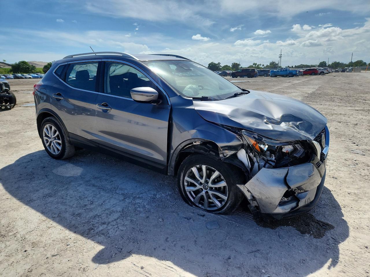 2021 Nissan Rogue Sport Sv - Фото 4
