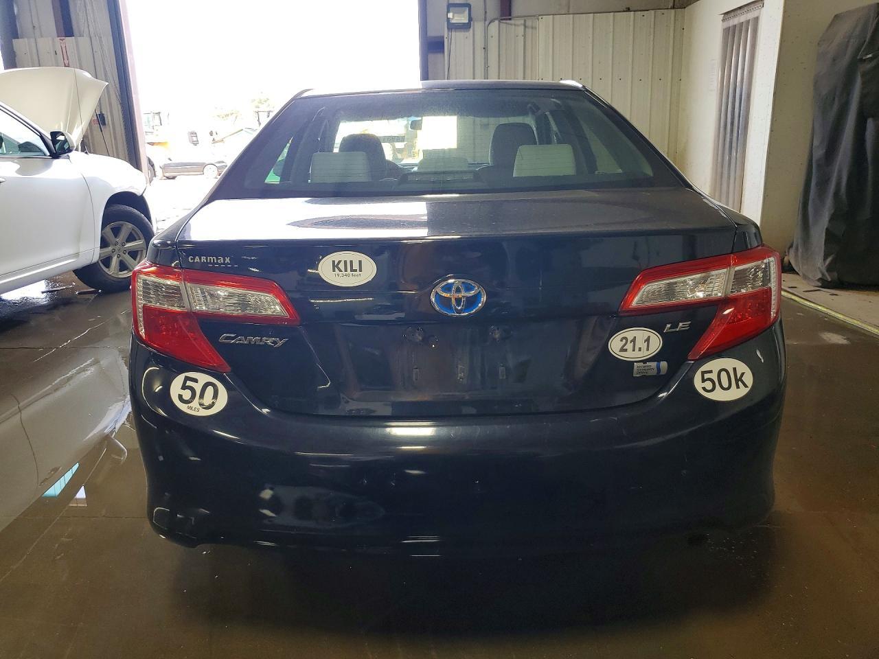 2012 Toyota Camry Hybrid Le - Фото 6