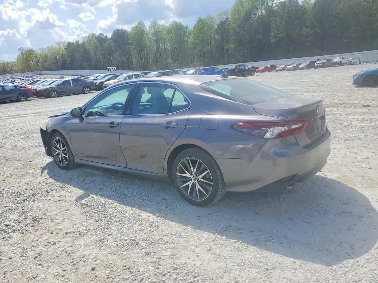 2022 Toyota Camry Hybrid Xle - Фото 2