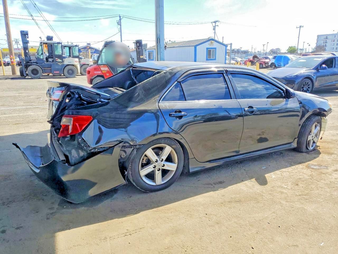 2012 Toyota Camry Se - Фото 3