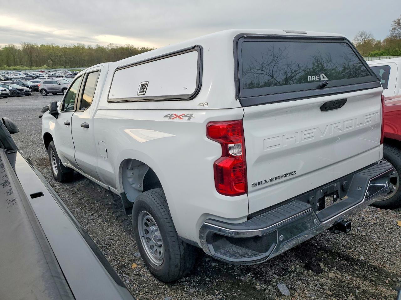 2024 Chevrolet Silverado K1500 - Фото 2