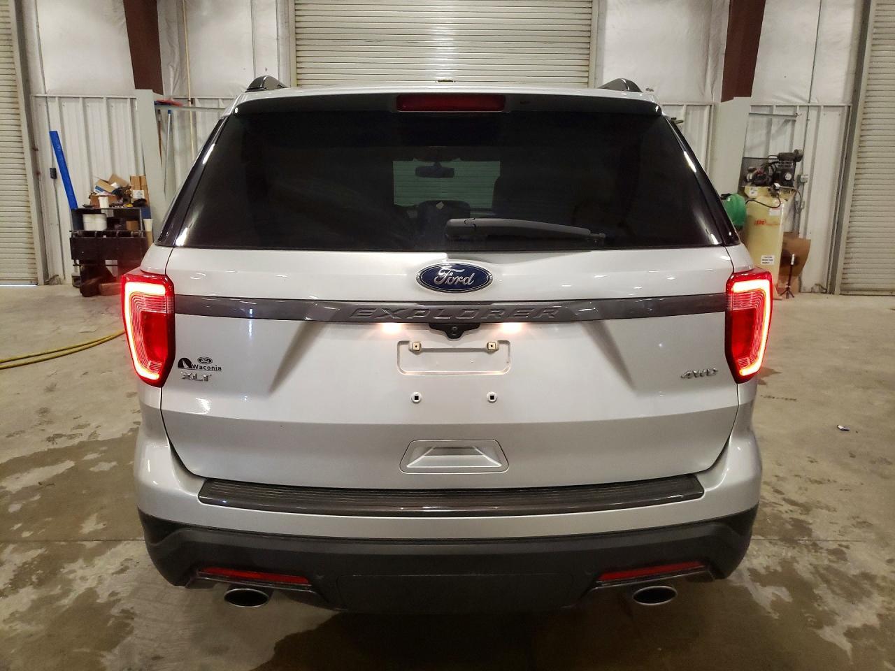2018 Ford Explorer Xlt - Фото 6