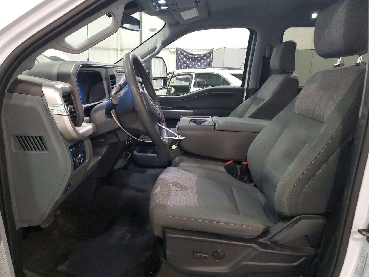 2023 Ford F350 Super Duty - Фото 7