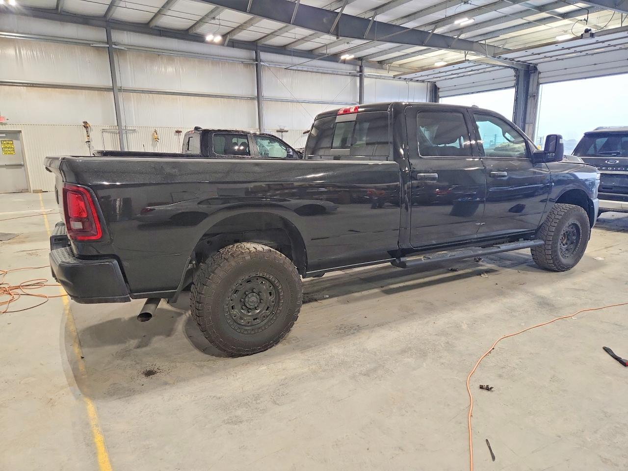 2025 Ram 2500 Tradesman - Фото 3