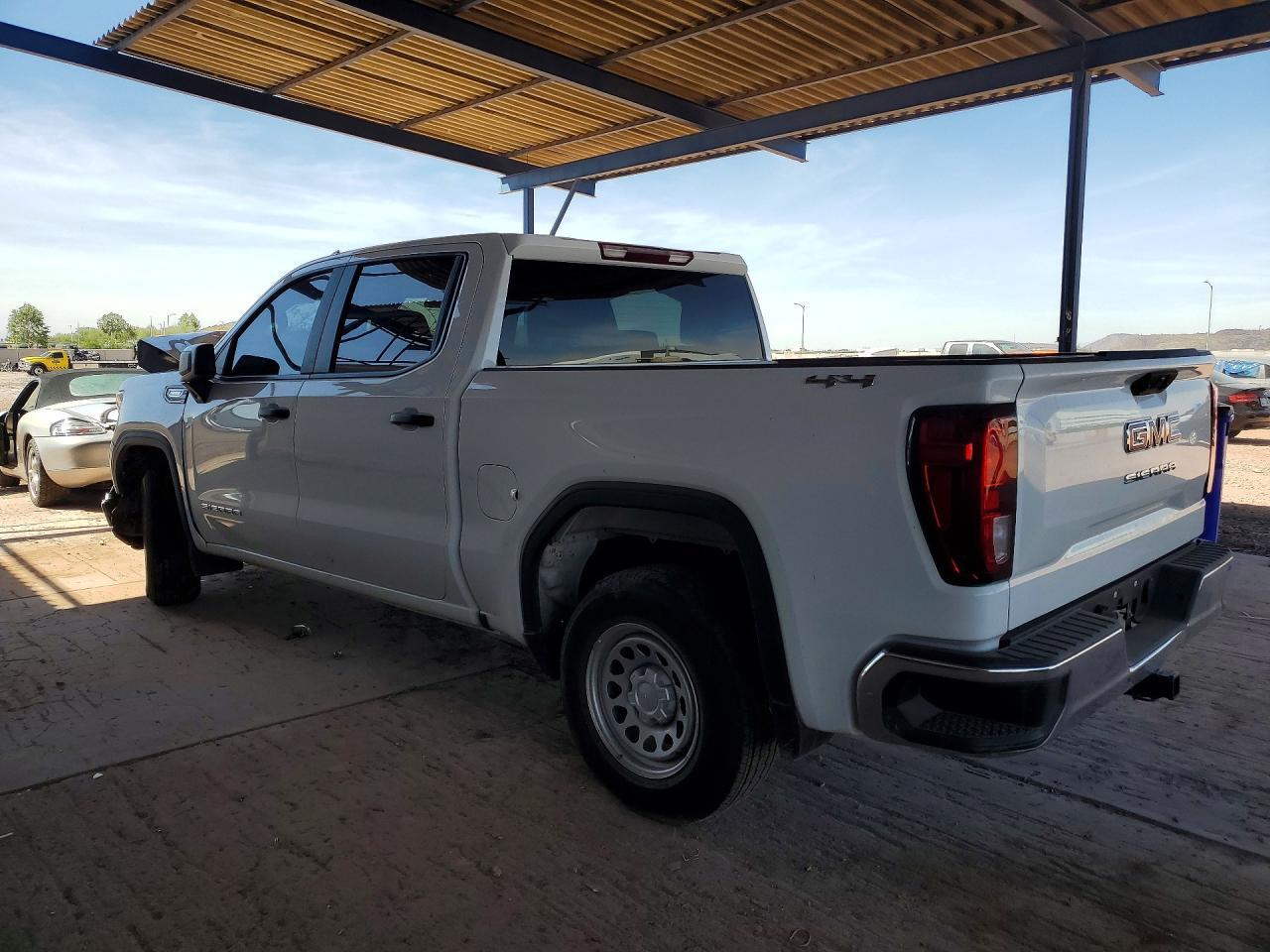 2025 GMC Sierra K1500 - Image 2