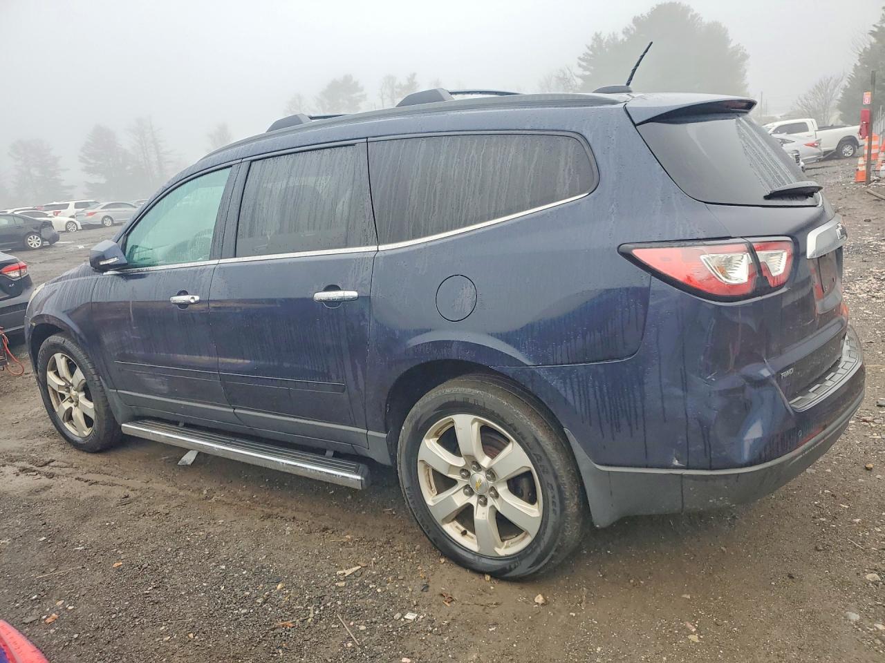 2016 Chevrolet Traverse Lt - Фото 2