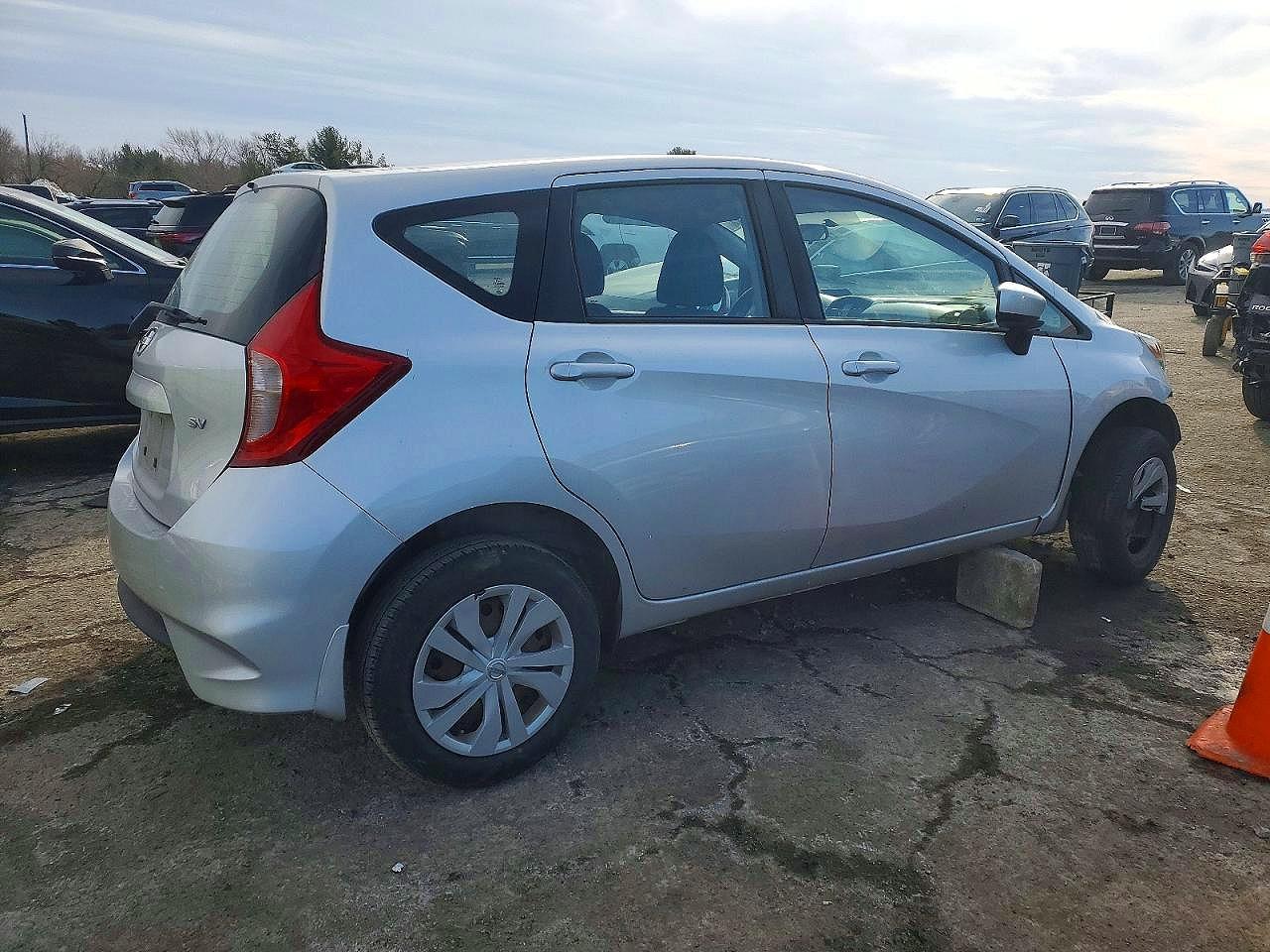 2017 Nissan Versa Note Sv - Фото 3
