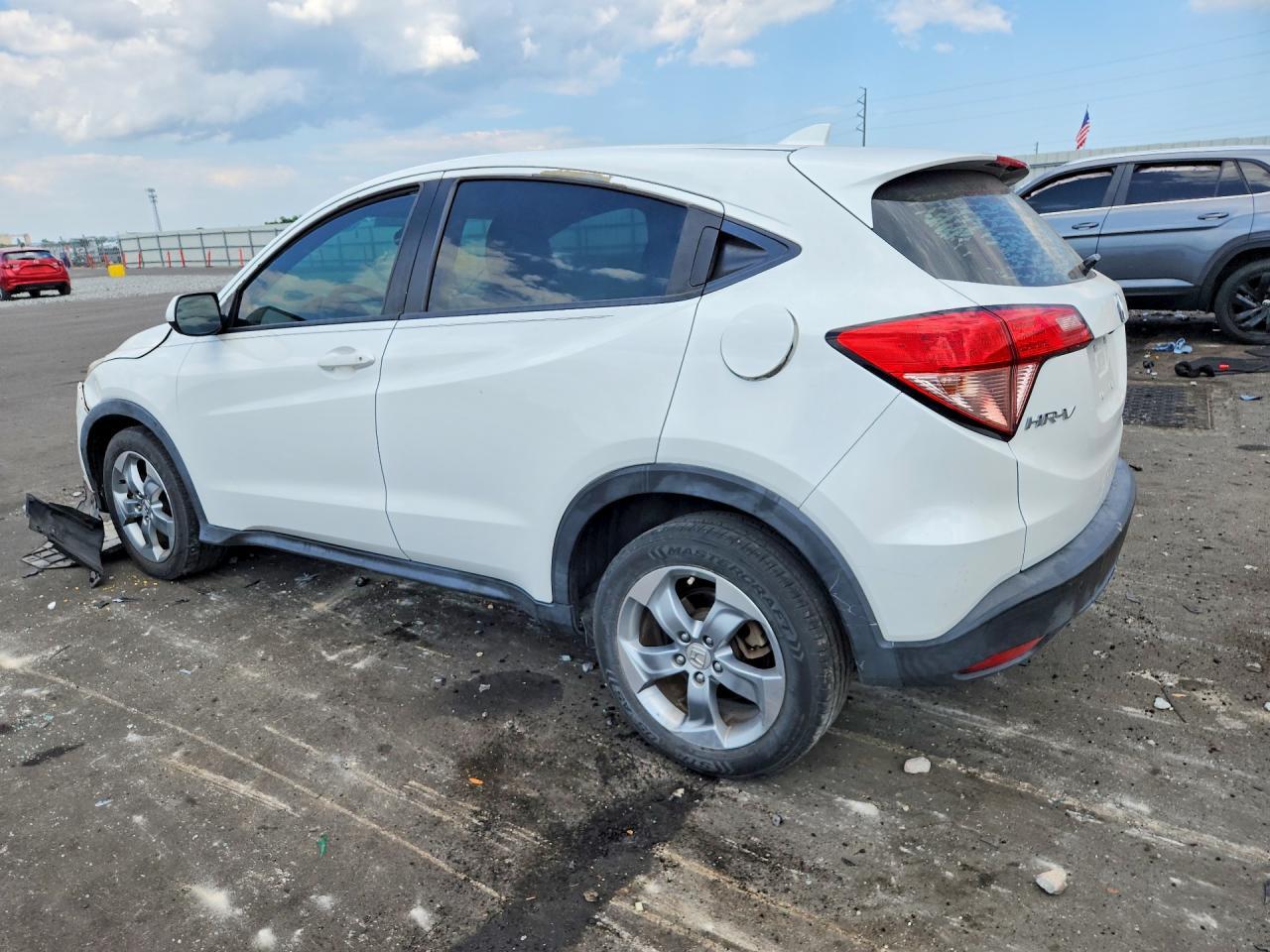 2017 Honda Hr-V Lx - Image 2