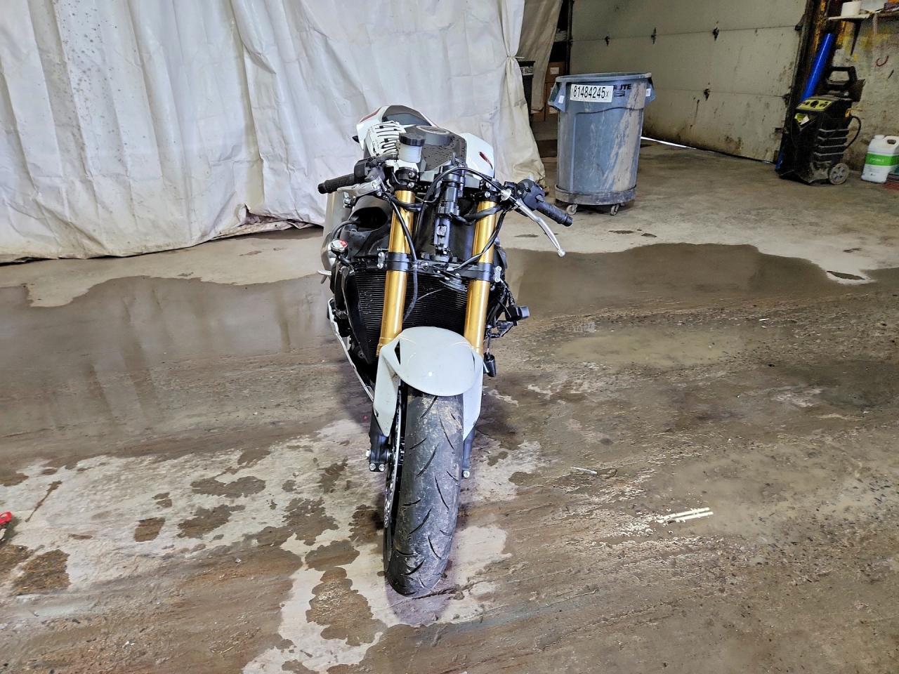 2026 Honda Cbr1000 Rr - Image 2