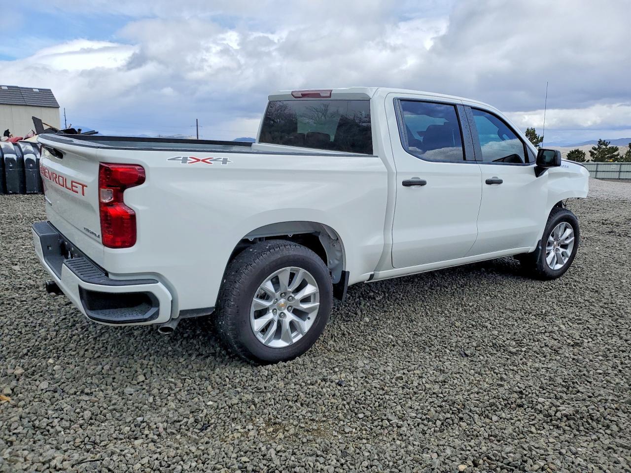 2026 Chevrolet Silverado K1500 Custom - Фото 3