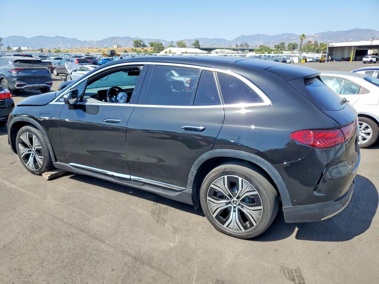 2024 Mercedes-Benz Eqe Suv 350+ - Фото 2