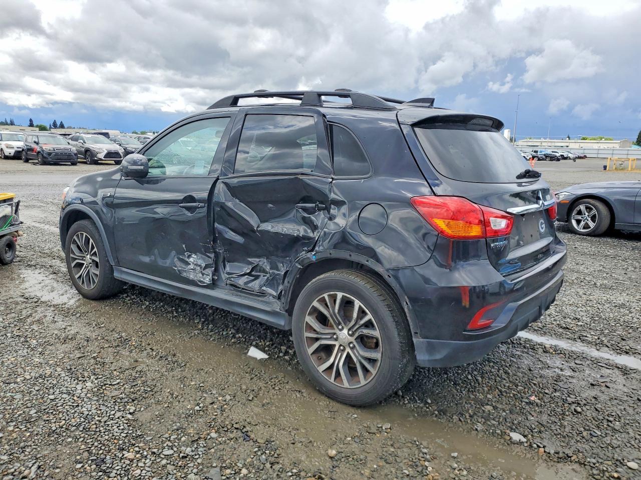 2019 Mitsubishi Outlander Sport Es - Фото 2