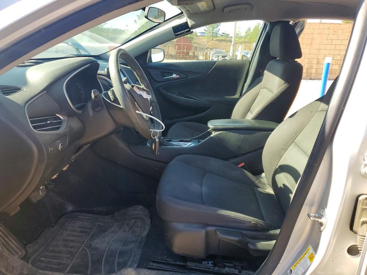 2017 Chevrolet Malibu Ls - Фото 7