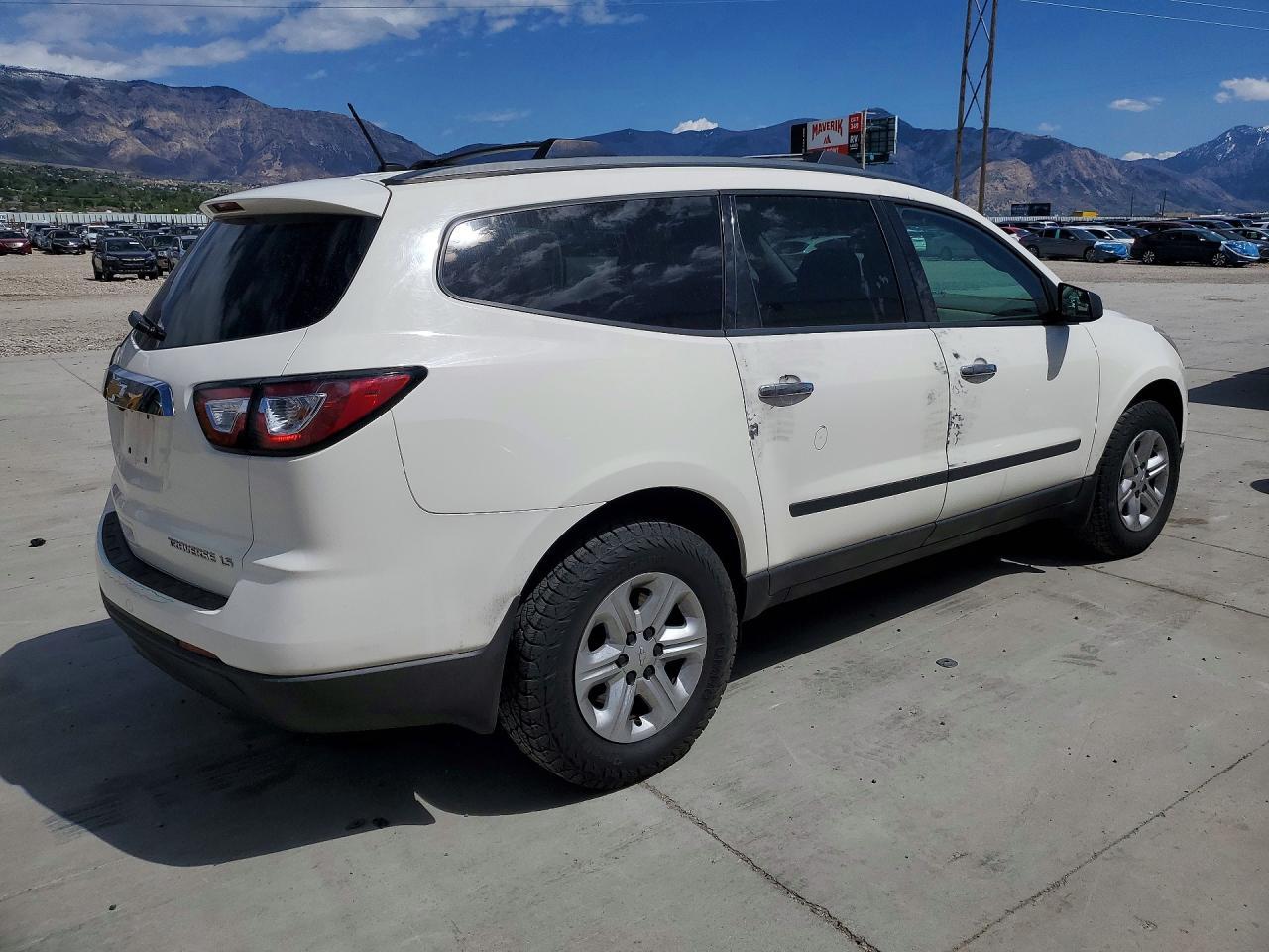 2014 Chevrolet Traverse Ls - Фото 3