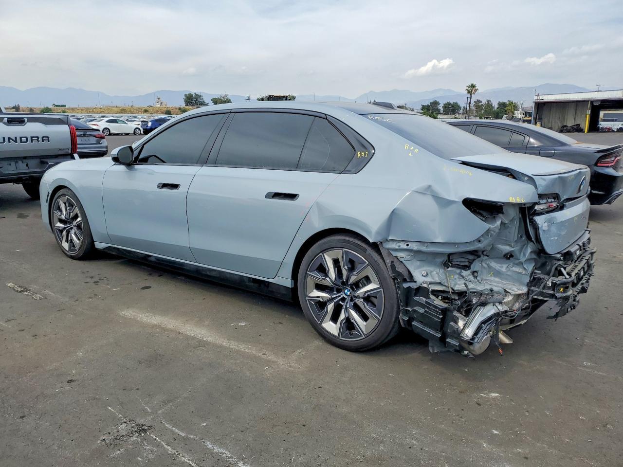 2024 BMW 740 I - Фото 2