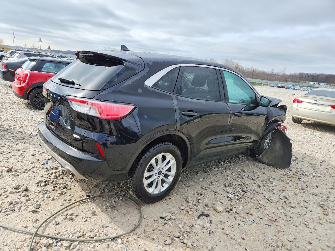 2020 Ford Escape Se - Фото 3