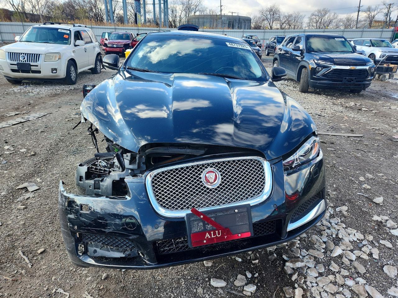 2015 Jaguar Xf 2.0T Premium - Фото 5