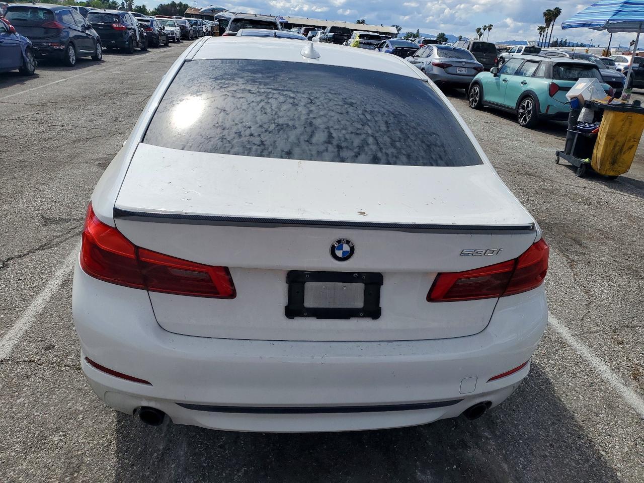 2018 BMW 530 I - Image 6