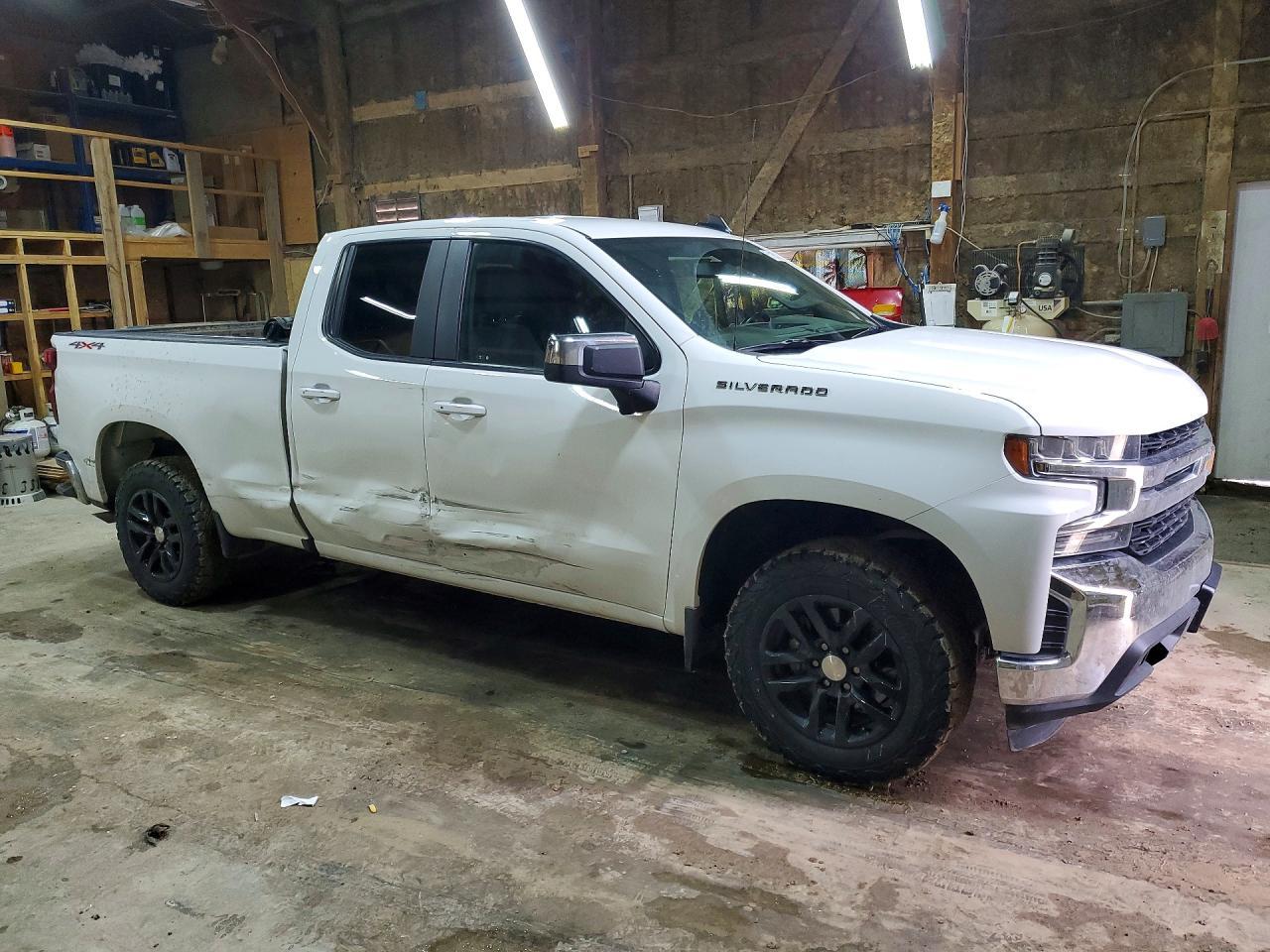 2019 Chevrolet Silverado K1500 Lt - Image 4
