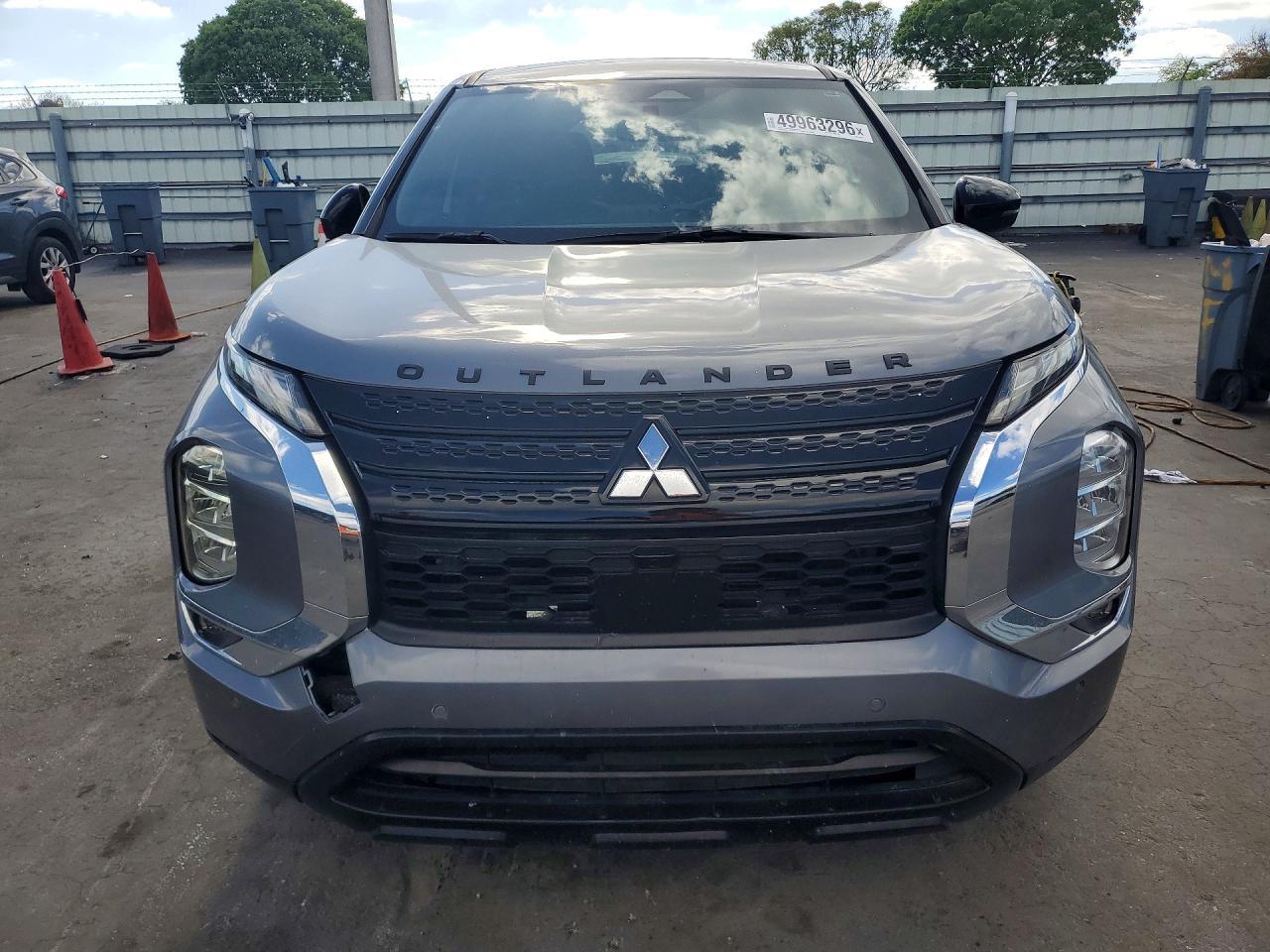 2022 Mitsubishi Outlander Se - Фото 5
