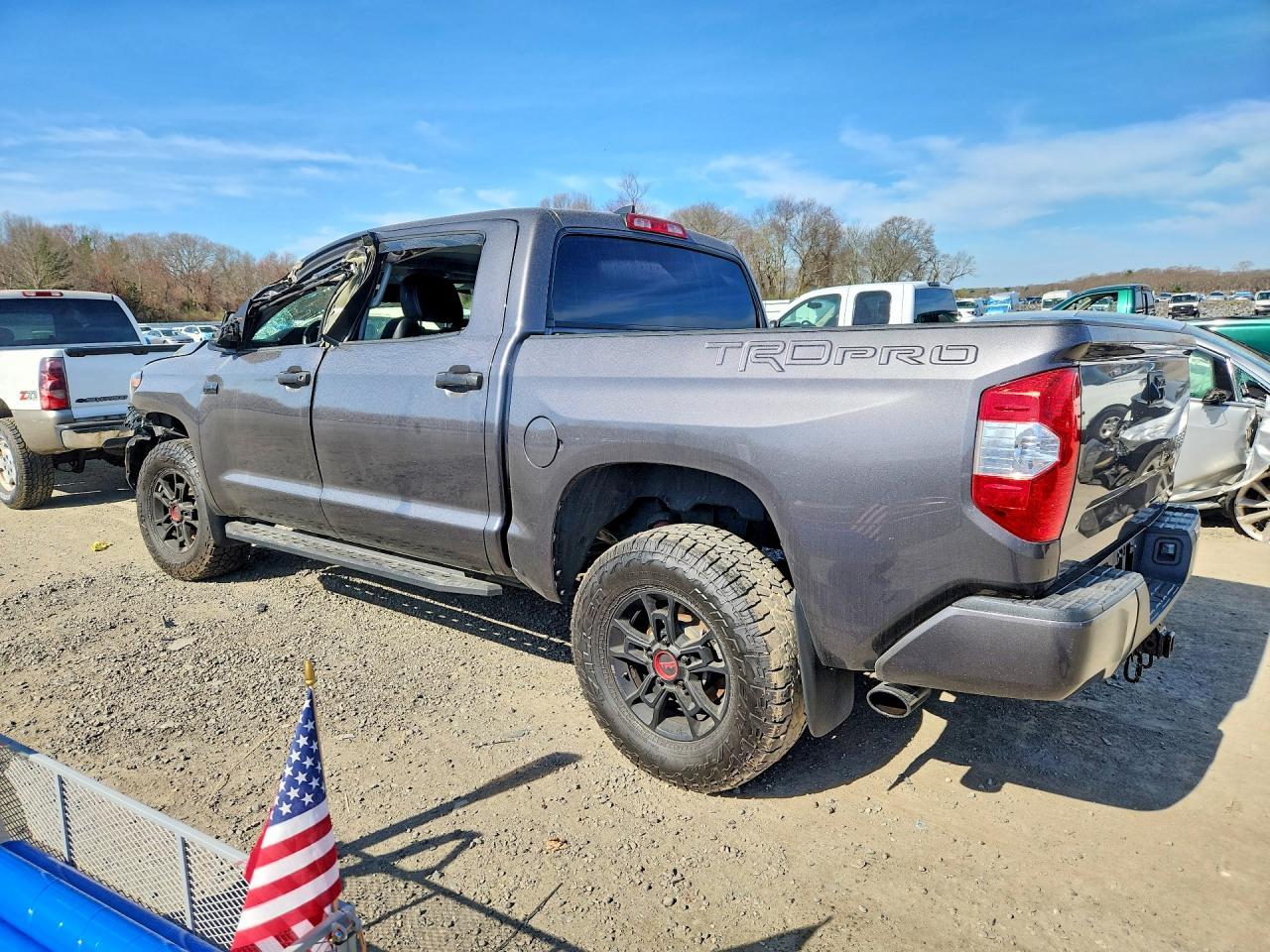 2020 Toyota Tundra Trd Pro - Фото 2