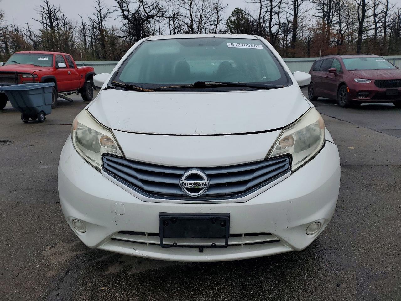 2015 Nissan Versa - Фото 5