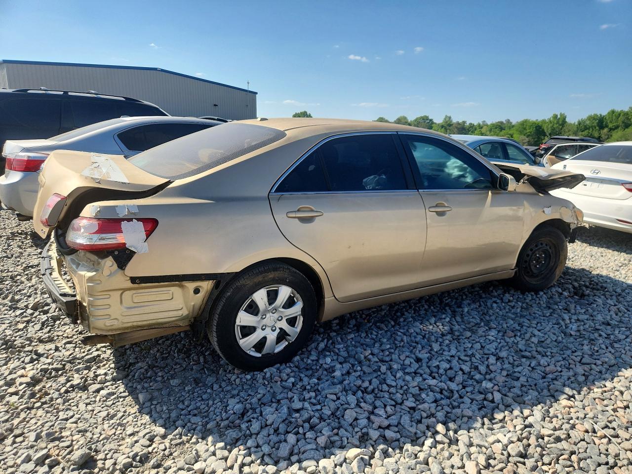 2011 Toyota Camry Le - Image 3