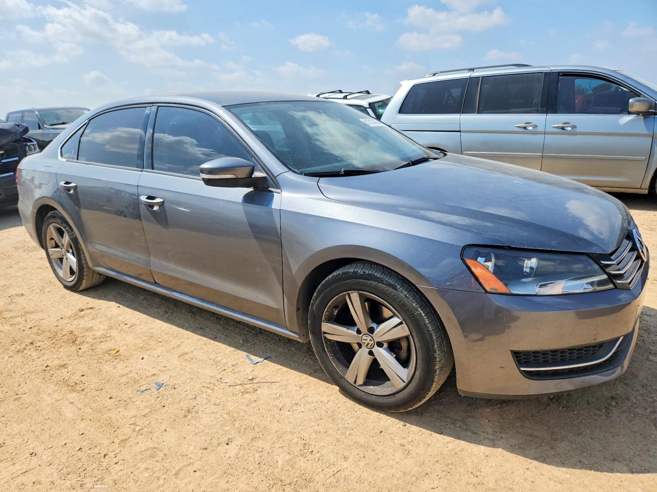 2014 Volkswagen Passat Se - Image 4