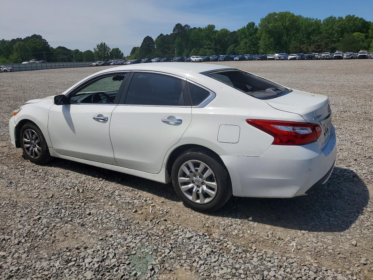 2016 Nissan Altima 2.5 S - Фото 2