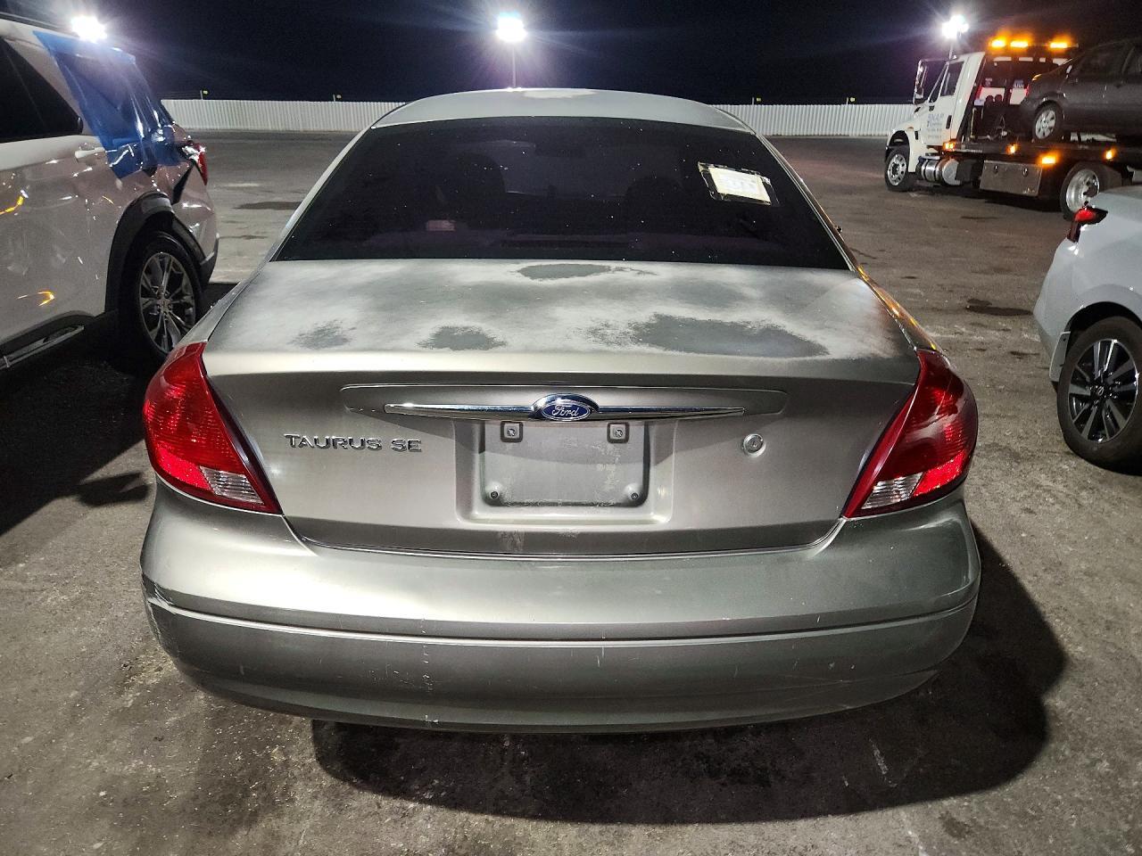 2002 Ford Taurus Se - Фото 6