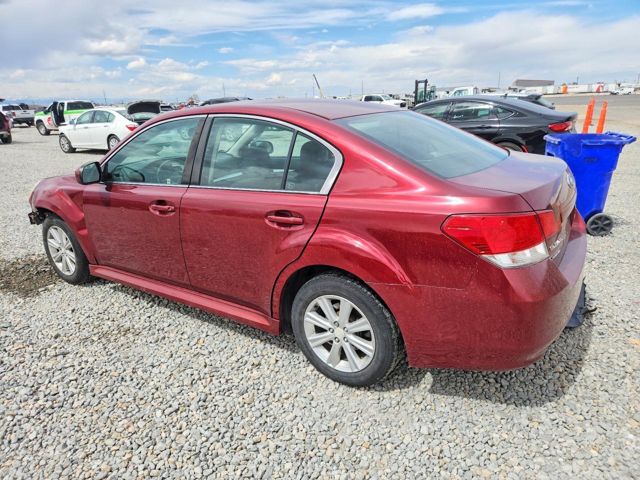 2011 Subaru Legacy 2.5I Premium - Фото 2