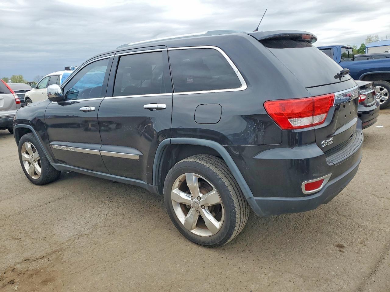 2012 Jeep Grand Cherokee Laredo - Image 2