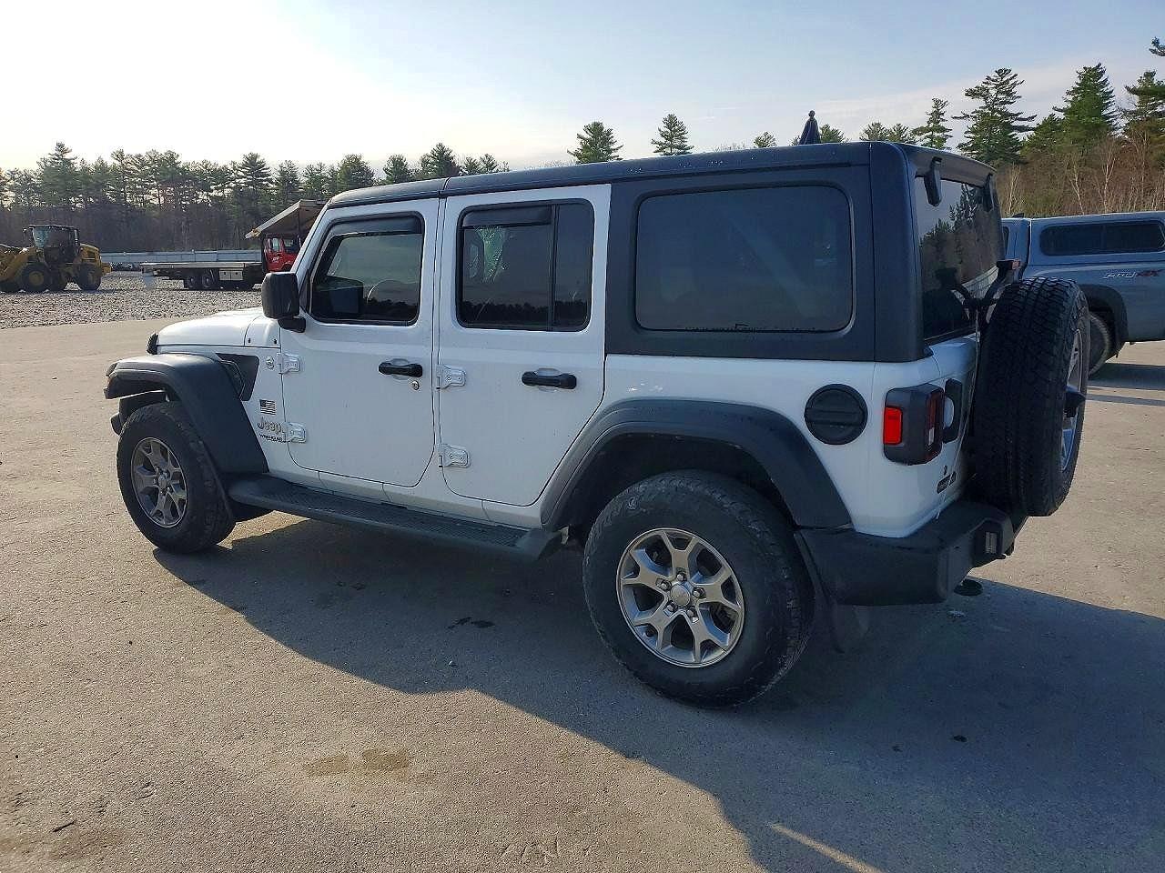 2020 Jeep Wrangler Unlimited Sport - Фото 2