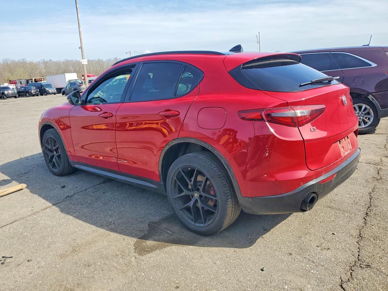 2020 Alfa Romeo Stelvio Ti - Фото 2