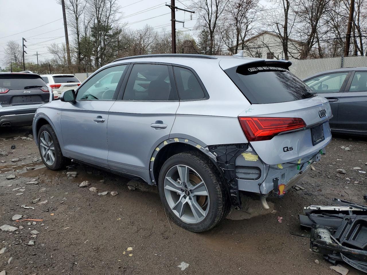 2025 Audi Q5 Premium 45 - Фото 2