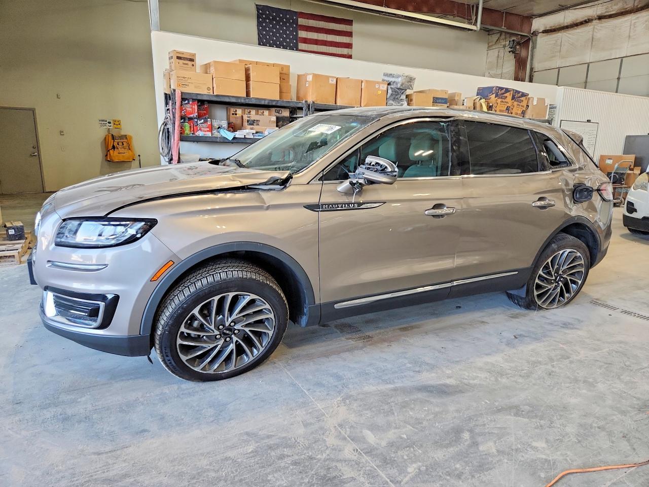 2019 Lincoln Nautilus Reserve