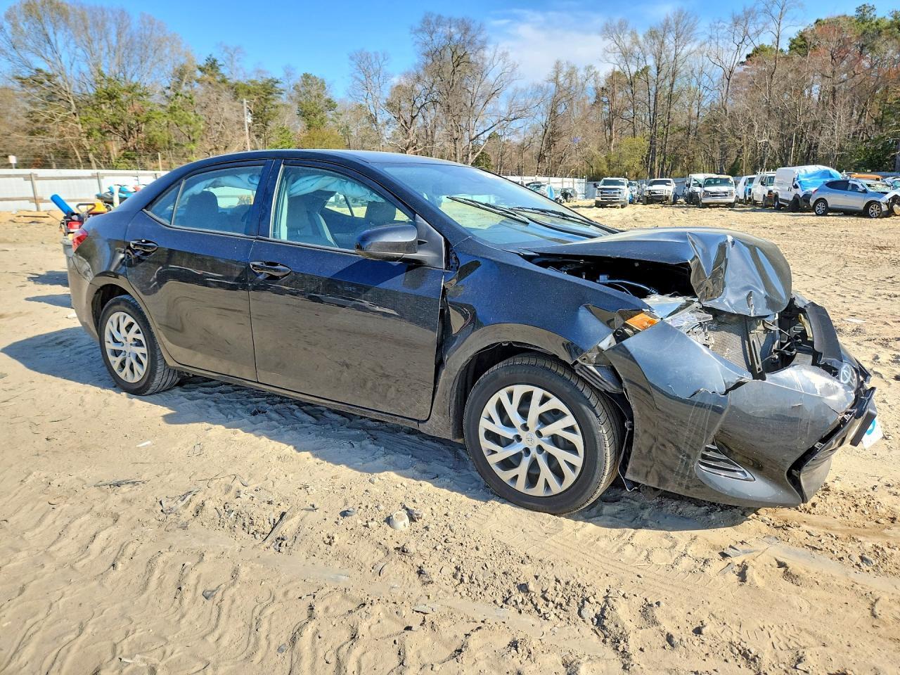 2017 Toyota Corolla Le - Фото 4