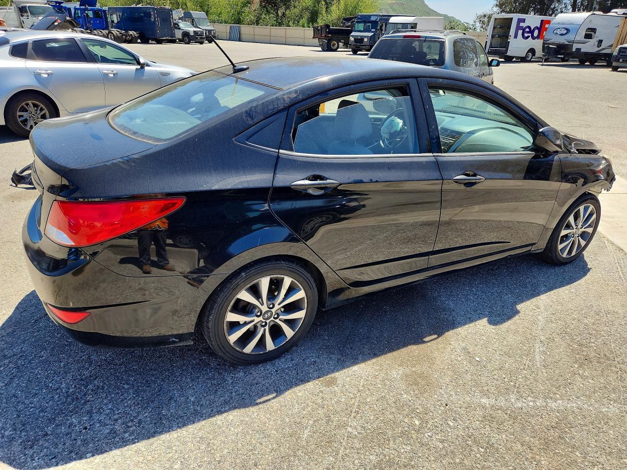 2017 Hyundai Accent Se - Image 3