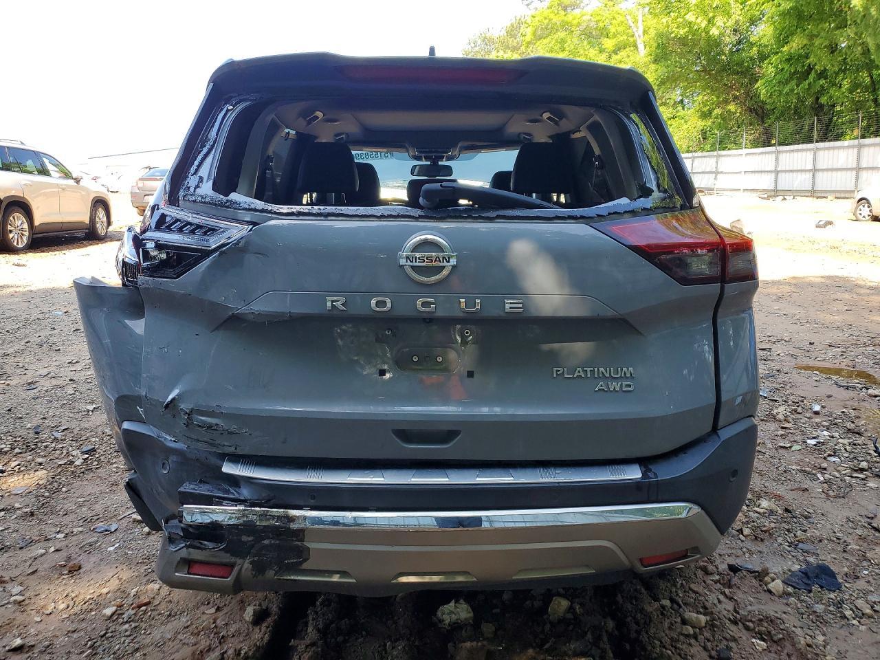 2021 Nissan Rogue Platinum - Image 6