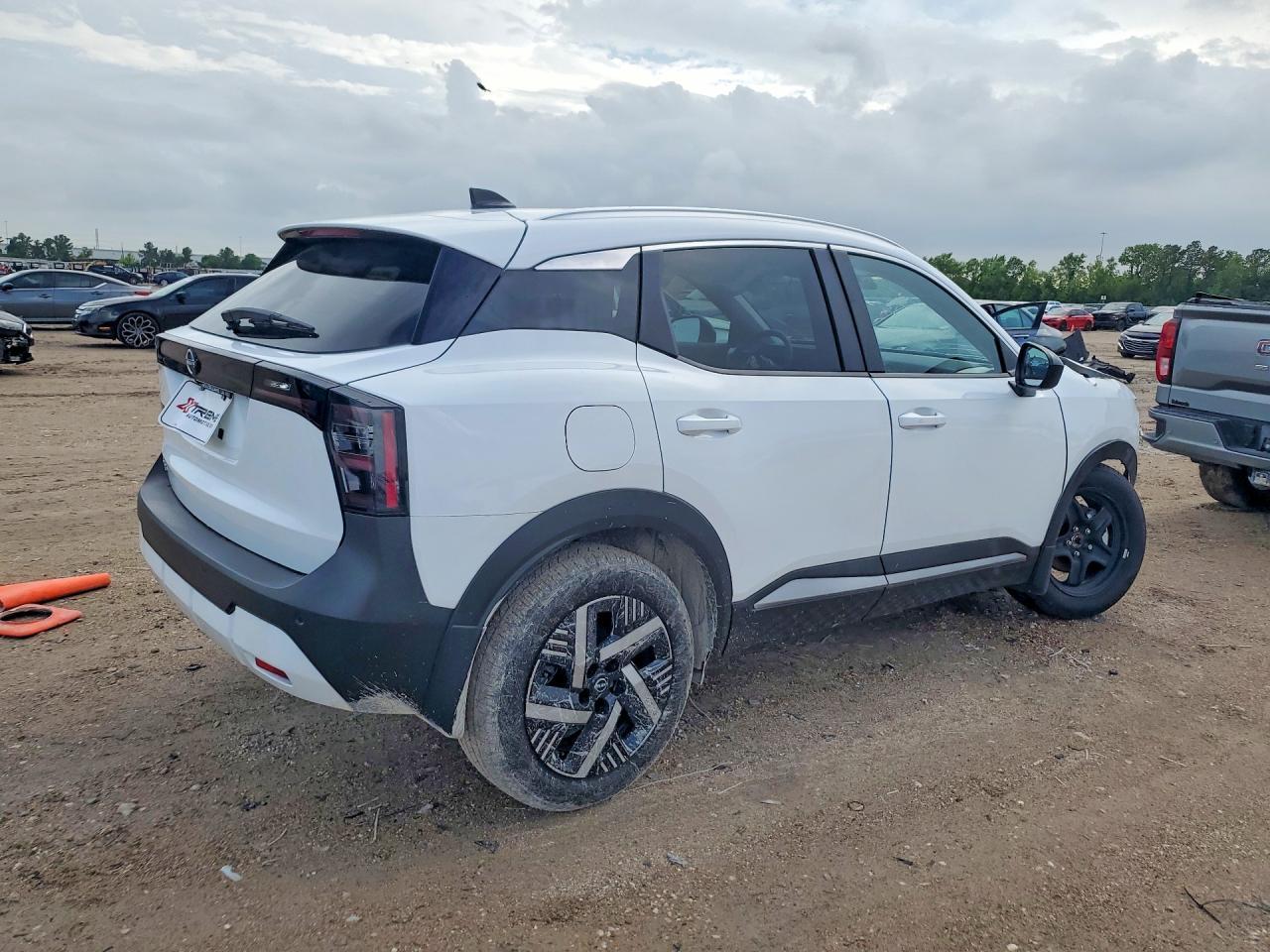 2026 Nissan Kicks Sv - Image 3